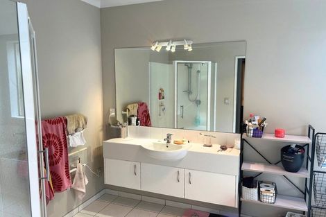 Photo of property in 42 Heathfield Avenue, Huntington, Hamilton, 3210