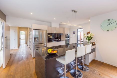 Photo of property in 28 Hawthorne Street, Strowan, Christchurch, 8052