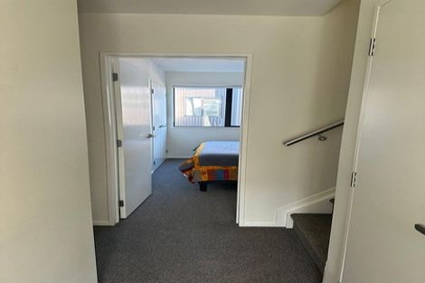 Photo of property in 2/327 Glengarry Road, Glen Eden, Auckland, 0602