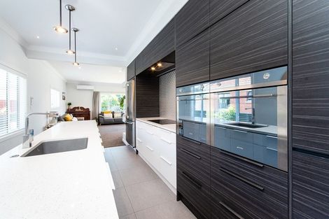 Photo of property in 25 Logan Avenue, Marewa, Napier, 4110