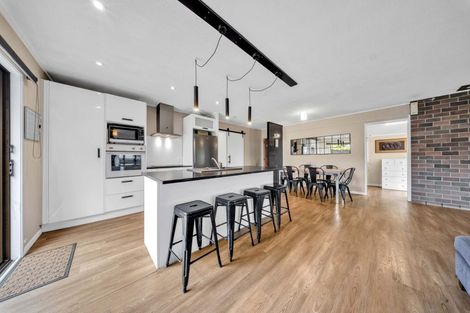 Photo of property in 5 Leven Lane, Totara Heights, Auckland, 2105