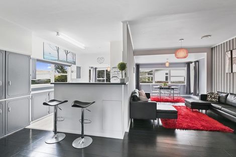 Photo of property in 39 Sussex Street, Levin, 5510