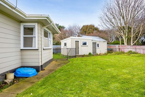 Photo of property in 19 Galt Street, Hawera, 4610