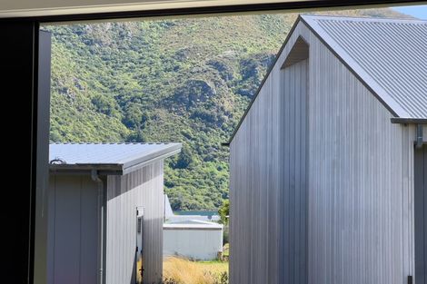 Photo of property in 11 Lakefield Close, Kingston, Athol, 9793