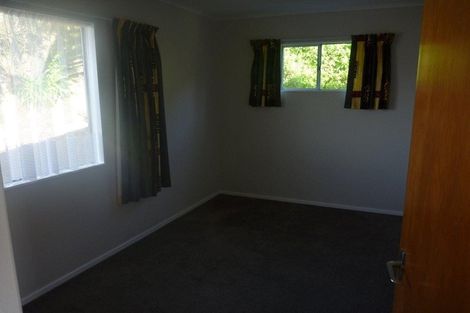 Photo of property in 68 Gloaming Hill, Titahi Bay, Porirua, 5022