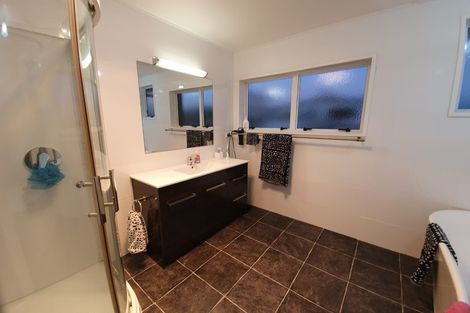 Photo of property in 10 Sheriff Place, Riverlea, Hamilton, 3216