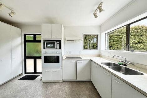 Photo of property in 1/3 Peter Terrace, Castor Bay, Auckland, 0620