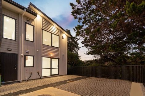 Photo of property in 8/7 Glen Road, Ranui, Auckland, 0612