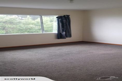 Photo of property in 2/4 Glanmire Road, Newlands, Wellington, 6037