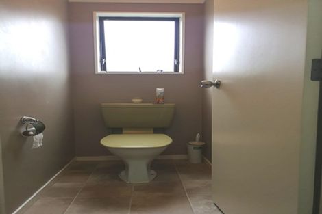 Photo of property in 12 Leven Lane, Totara Heights, Auckland, 2105