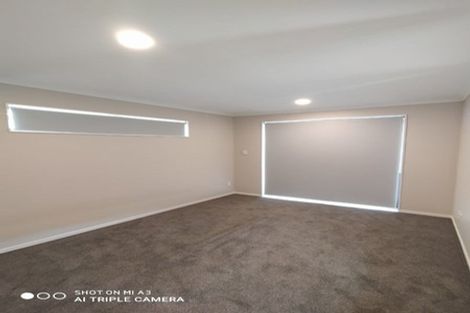 Photo of property in 32 Combat Street, Papakura, 2110