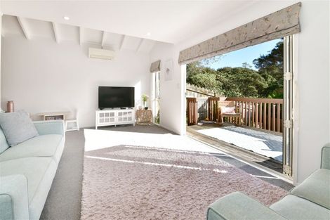 Photo of property in 1/28 Kestrel Heights, Arkles Bay, Whangaparaoa, 0932