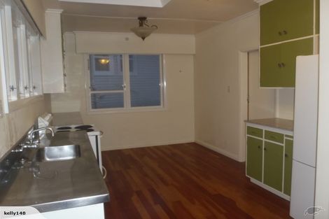 Photo of property in 57 Bedford Street, Northland, Wellington, 6012