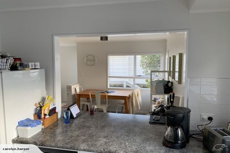 Photo of property in 2/30 Norwood Road, Bayswater, Auckland, 0622