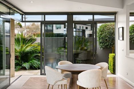 Photo of property in 2 Comries Road, Chartwell, Hamilton, 3210