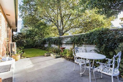 Photo of property in 41 Manor Place, Bryndwr, Christchurch, 8053