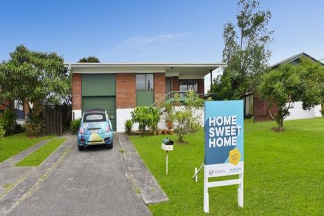 Photo of property in 1 Palomino Drive, Henderson, Auckland, 0612