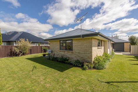 Photo of property in 15 Six Silvers Avenue, Halswell, Christchurch, 8025