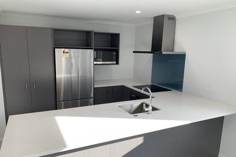 Photo of property in 22 Koru Loop, Paraparaumu, 5032