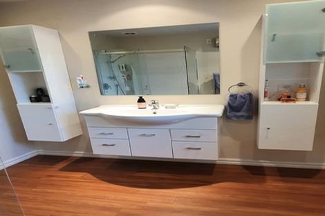 Photo of property in 10 Chilton Drive, Mairehau, Christchurch, 8052