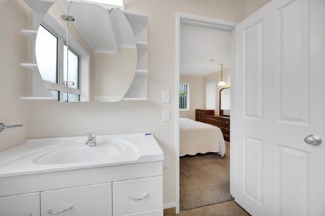 Photo of property in 24 Brown Street, Inglewood, 4330