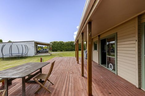 Photo of property in 280 Corbett Road, Paraite, New Plymouth, 4373