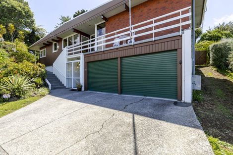 Photo of property in 9 Whitby Place, Westown, New Plymouth, 4310