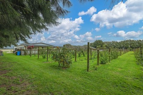 Photo of property in 10 Tui Glen Drive, Levin, 5571
