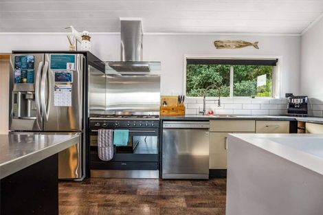 Photo of property in 406 Thames Coast Sh25 Road, Te Puru, Thames, 3575