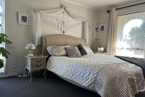 Photo of property in 1/39 Clevedon Road, Papakura, 2110