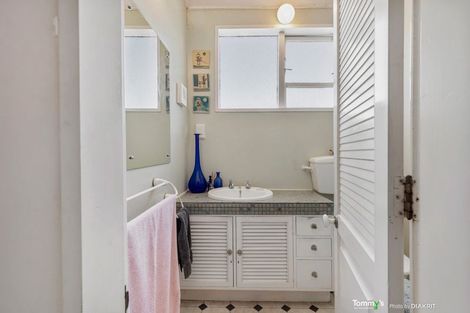 Photo of property in 29 Lucknow Terrace, Khandallah, Wellington, 6035