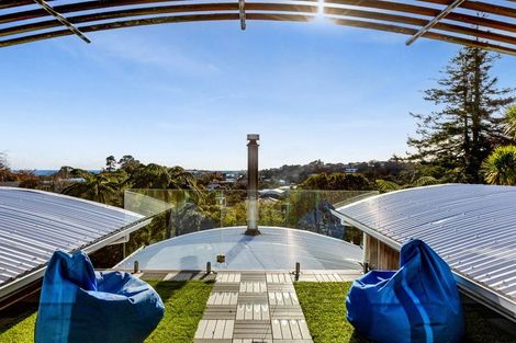 Photo of property in 1 Te Mara Place, Merrilands, New Plymouth, 4312