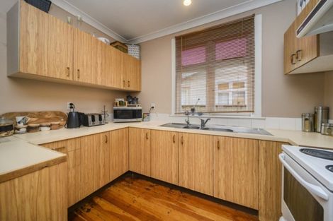 Photo of property in 9 Waldegrave Street, Palmerston North, 4410