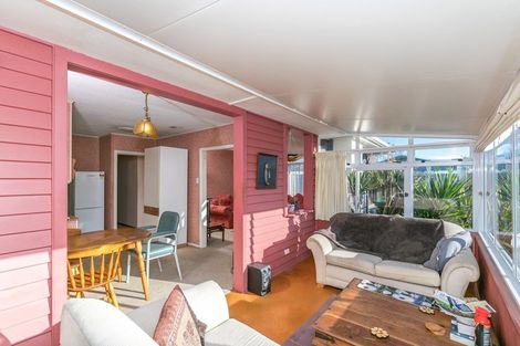 Photo of property in 17 Insoll Avenue, Enderley, Hamilton, 3214