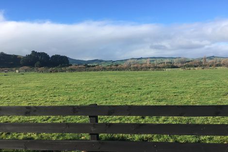 Photo of property in 64b Opaki Kaiparoro Road, Opaki, 5871