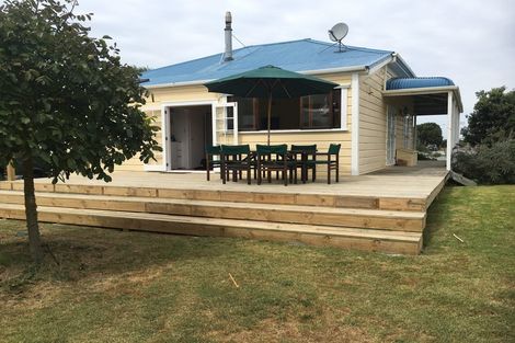 Photo of property in 13 Te Paerahi Road, Porangahau, 4293