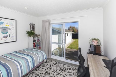 Photo of property in 45 Emlyn Place, Avondale, Christchurch, 8061