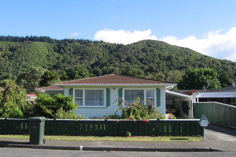 Photo of property in 45 Holdsworth Avenue, Trentham, Upper Hutt, 5018