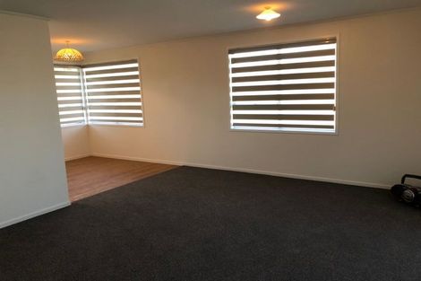Photo of property in 38 Oreil Avenue, West Harbour, Auckland, 0618