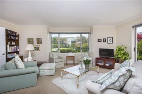 Photo of property in 2 Parkdale Close, Snells Beach, 0920