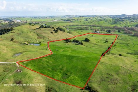 Photo of property in 184 Tangowahine Valley Road, Tangowahine, 0372