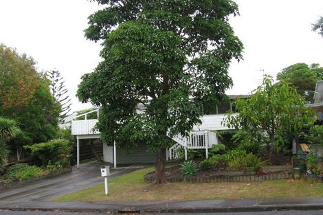 Photo of property in 2/56 Lavery Place, Sunnynook, Auckland, 0632