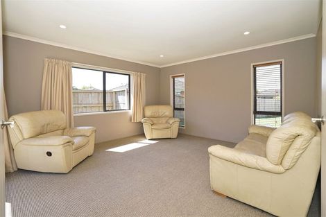 Photo of property in 33 Ravenscourt Place, Huntington, Hamilton, 3210