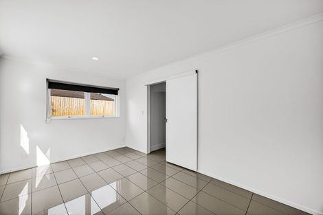 Photo of property in 99 Sunnyside Road, Sunnyvale, Auckland, 0612
