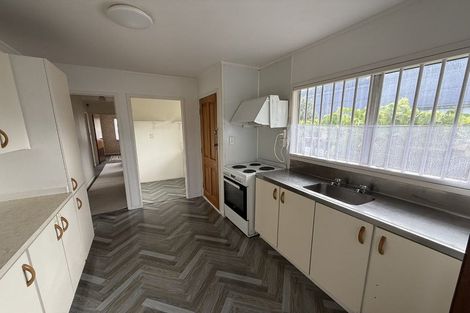 Photo of property in 190 Universal Drive, Henderson, Auckland, 0610
