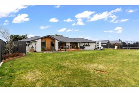 Photo of property in 32 Lindsay Way, Grasmere, Invercargill, 9810