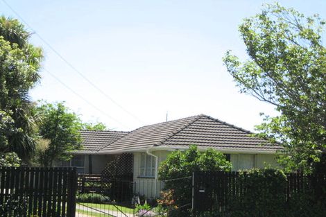 Photo of property in 89 Farquhars Road, Redwood, Christchurch, 8051