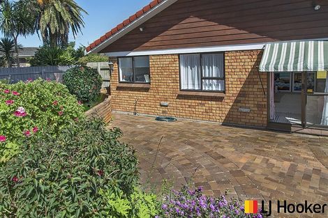 Photo of property in 1/529 Weymouth Road, Weymouth, Auckland, 2103