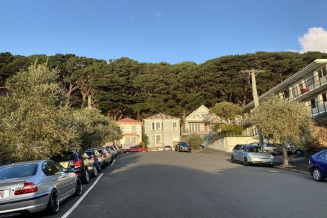 Photo of property in 31 Scarborough Terrace, Mount Victoria, Wellington, 6011