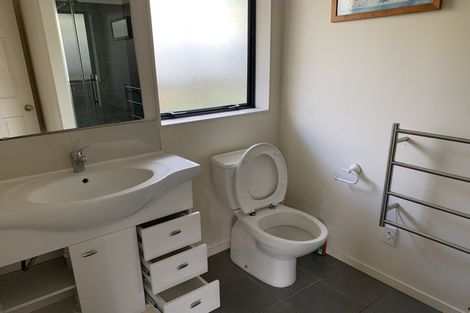 Photo of property in 27 Sample Road, Albany, Auckland, 0632